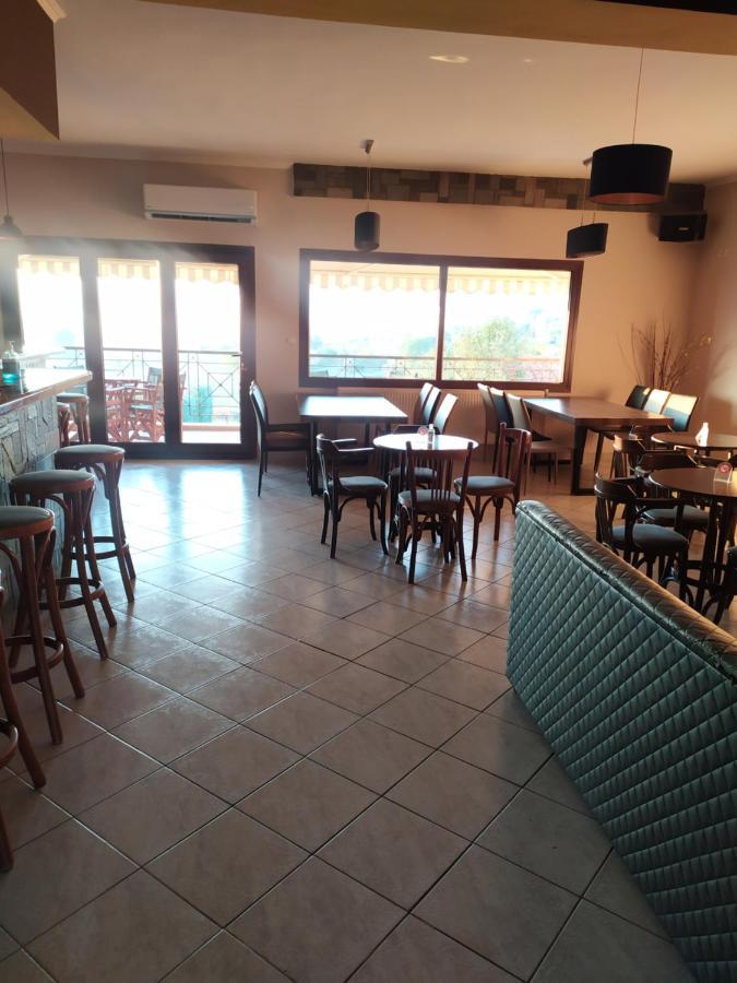 Smallhotel - Vevi المظهر الخارجي الصورة