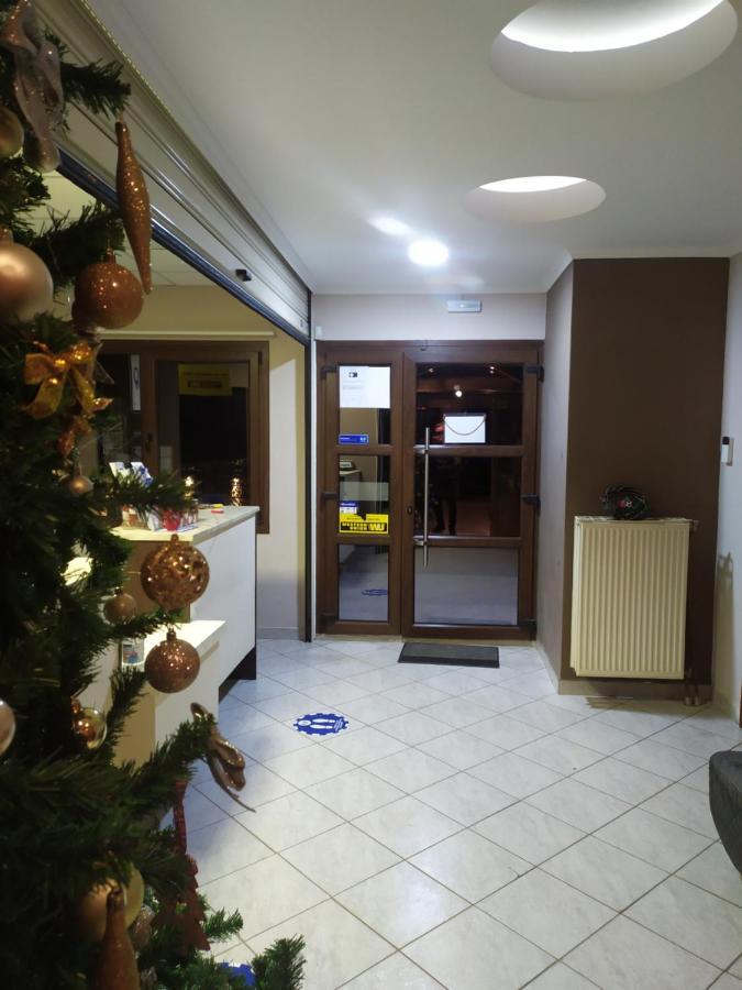 Smallhotel - Vevi المظهر الخارجي الصورة