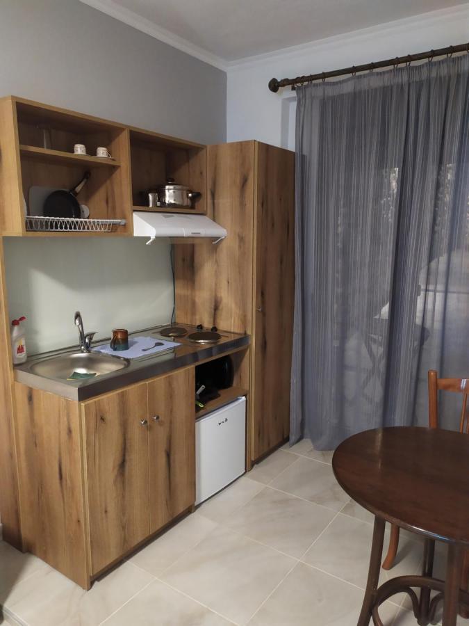 Smallhotel - Vevi المظهر الخارجي الصورة