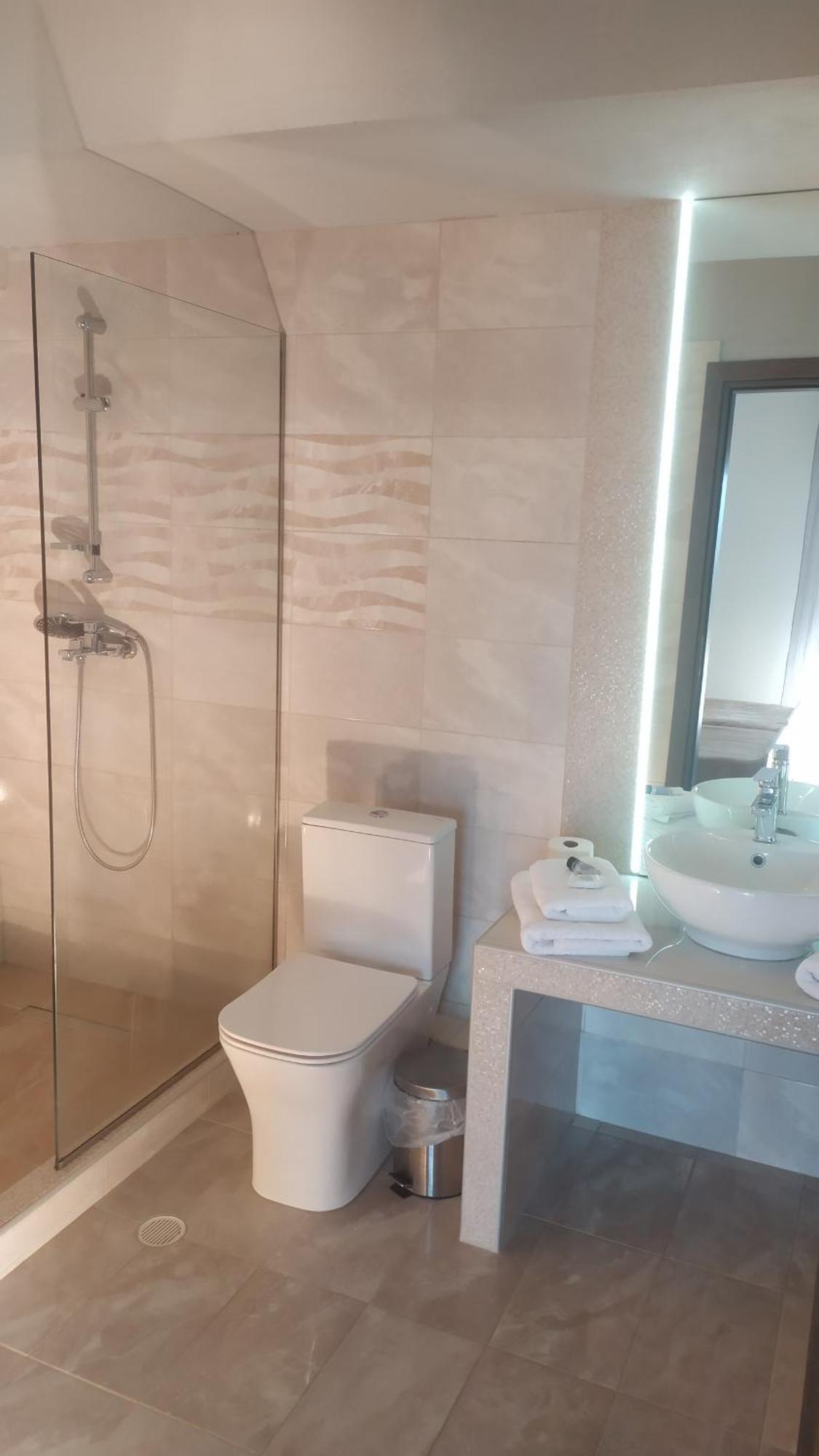 Smallhotel - Vevi المظهر الخارجي الصورة